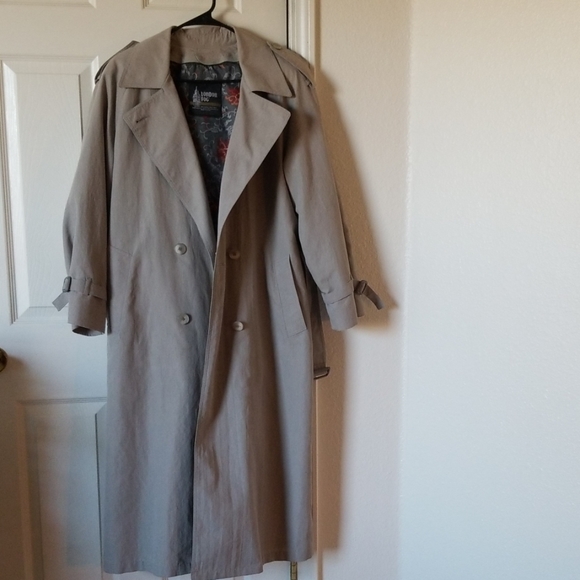 London Fog Jackets & Blazers - Lodon fog trench